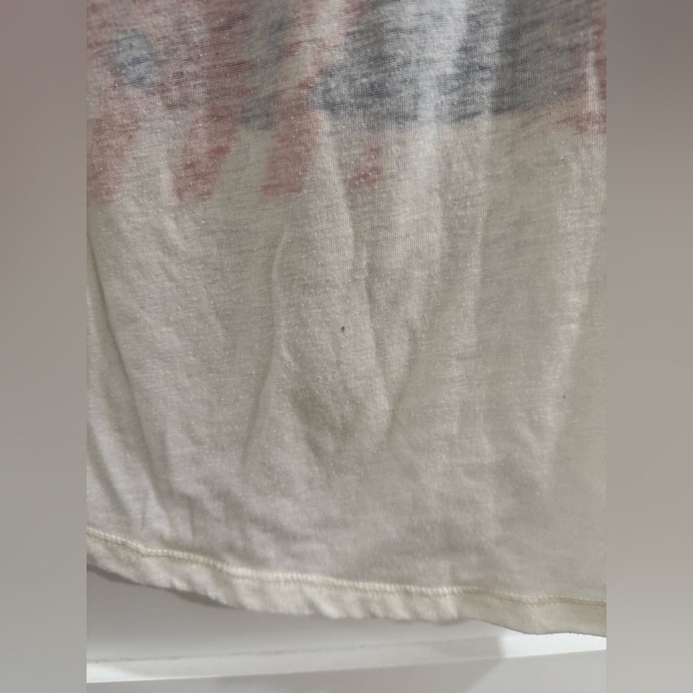 Star Wars: the Force Awakens off white + distressed red raglan sheer Tshirt - Picture 11 of 12
